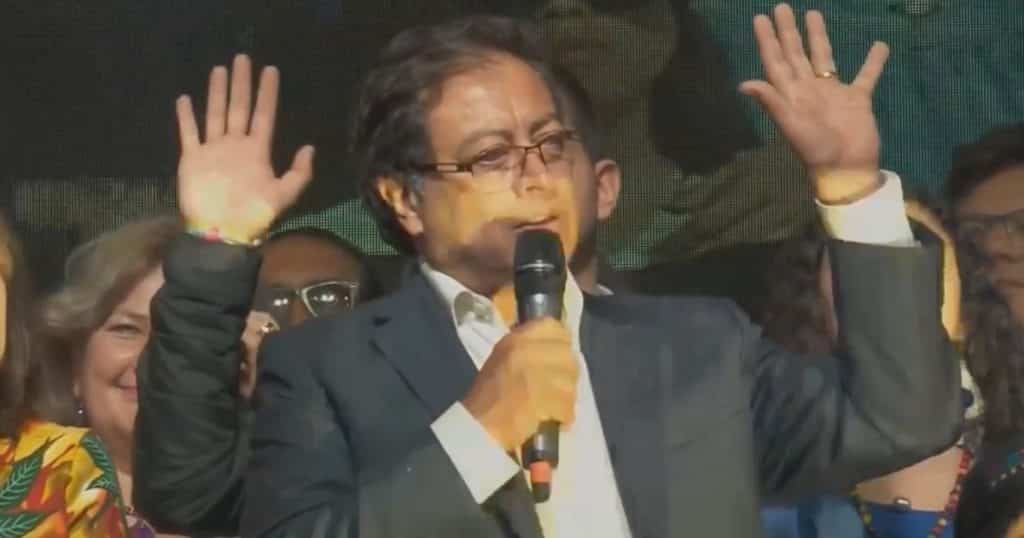 La "notificación" o "amenaza" que hizo Petro a Duque desde su sede de campaña