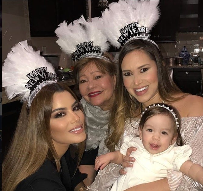 Madre, hermana y sobrina