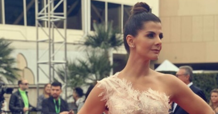 Carolina Cruz llegó brillando a los Latin Grammy