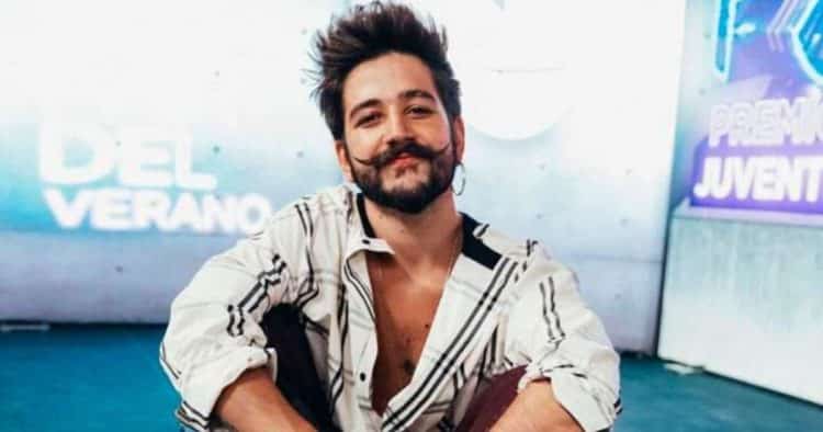 «Eso es de la esposa»: Camilo Echeverry usó rara gargantilla, ¿accesorio femenino?